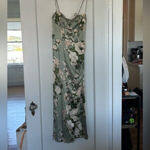Reformation Marguerite Silk Dress, in Tarragon, size 4. New with tags, unworn.
